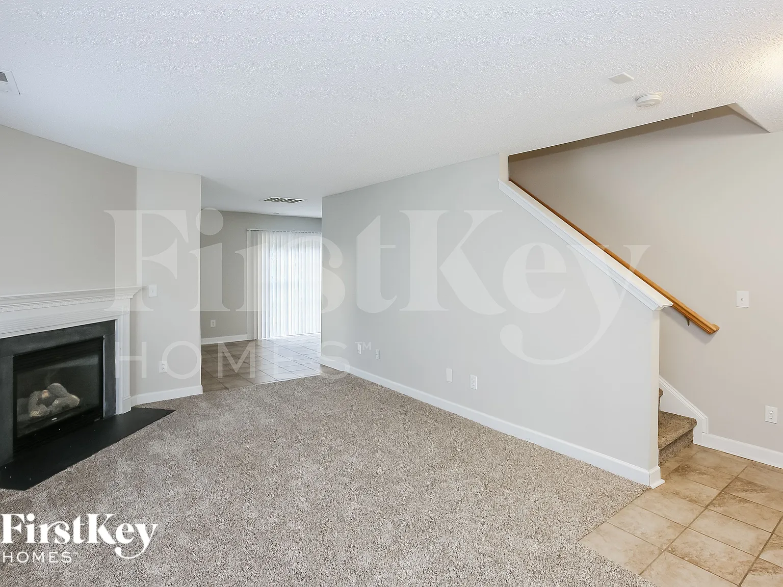 3 bed, 2.5 bath, 1464 sqft, $2,050 — Photo 4