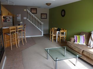 2250 Ranchview Ln N UNIT 64, Plymouth, MN 55447