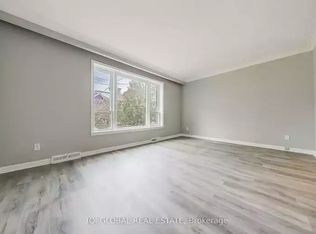708 Euclid Ave #2, Toronto, ON M6G2T9