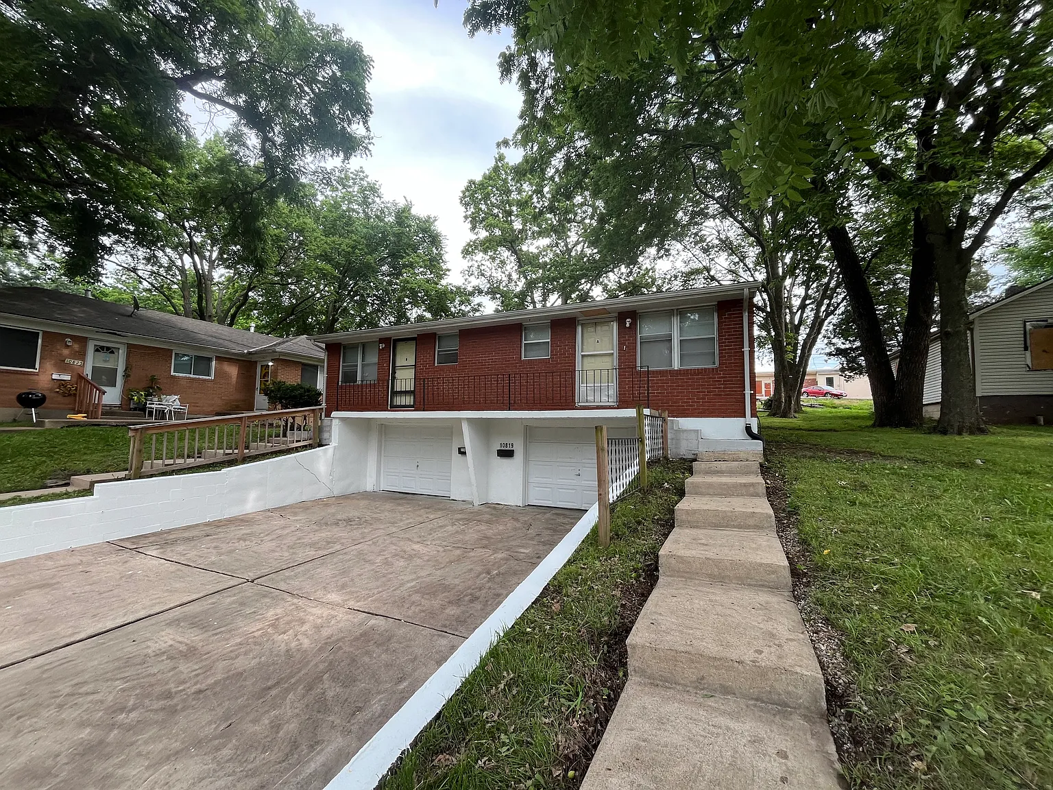 10819 E Westport Rd — Photo 2
