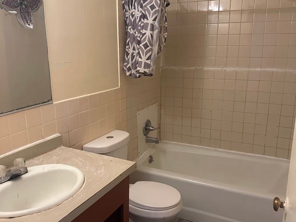 2025 Broadway St FLOOR 2