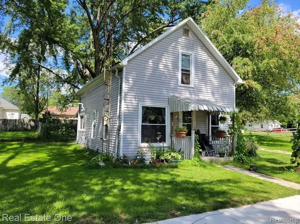 5730 Benson Ave, Otter Lake, MI 48464