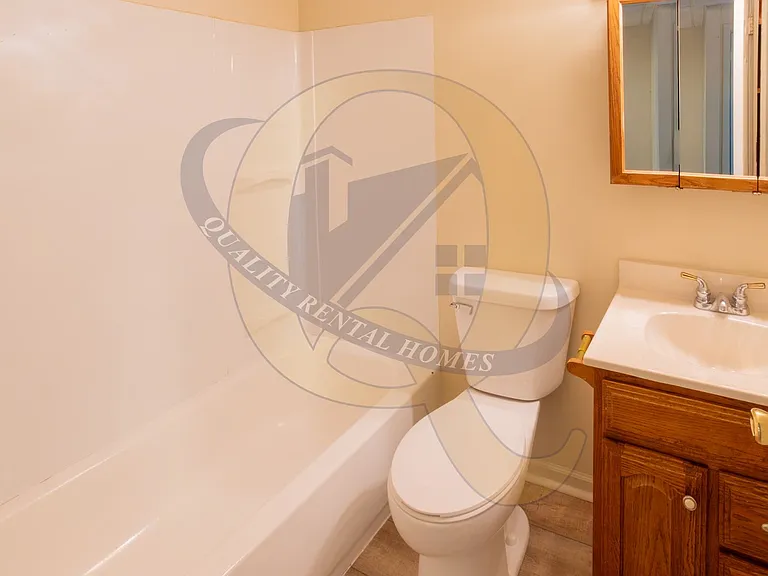 2145 E McLean Ave — Photo 10