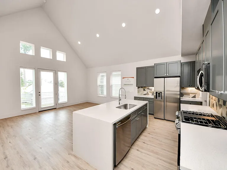 1044 Homer St — Photo 19