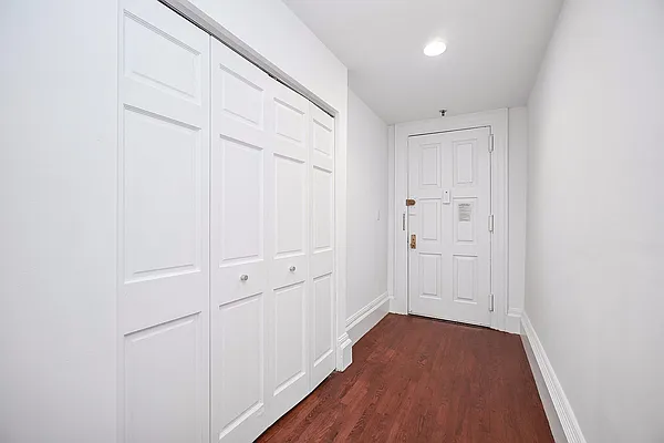 Rented by Keller Williams NYC | media 31