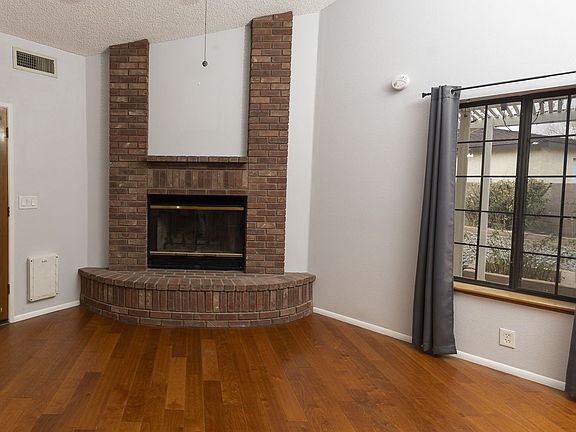 4th image of 1221 Denise Ave