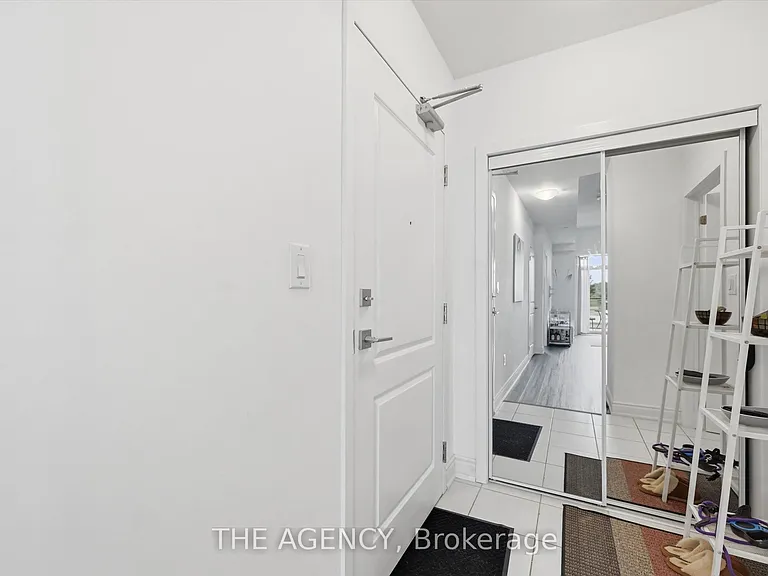 450 Dundas St E #101 — Photo 3