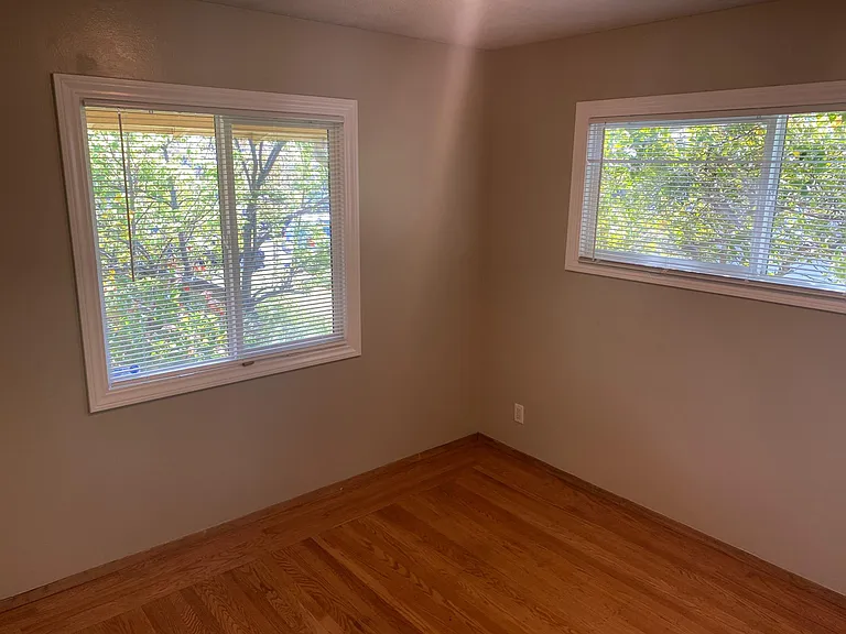 26131 Coleman Ave — Photo 19