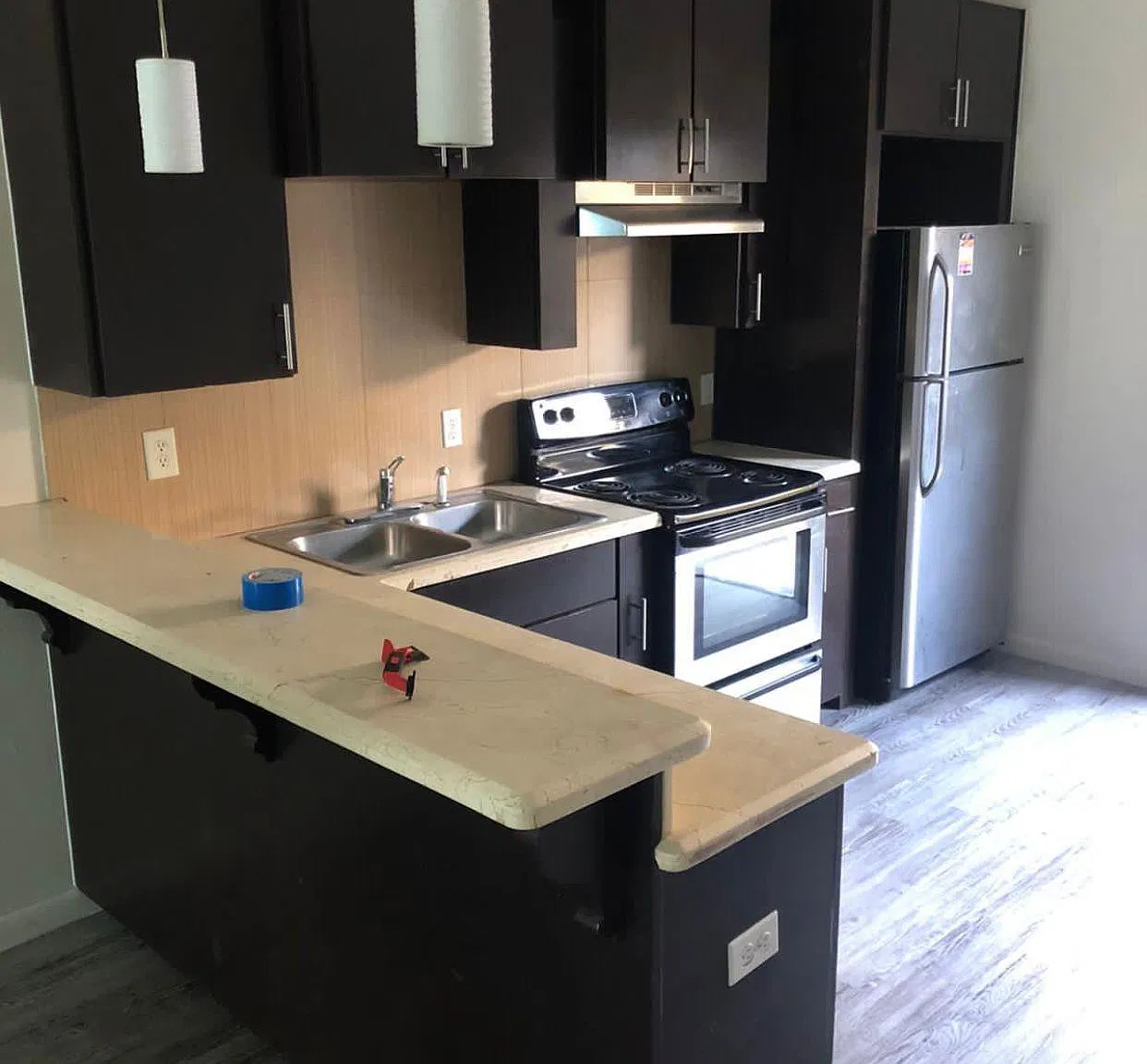 2 bed, 2.5 bath, 5827 sqft, $990 — Photo 3
