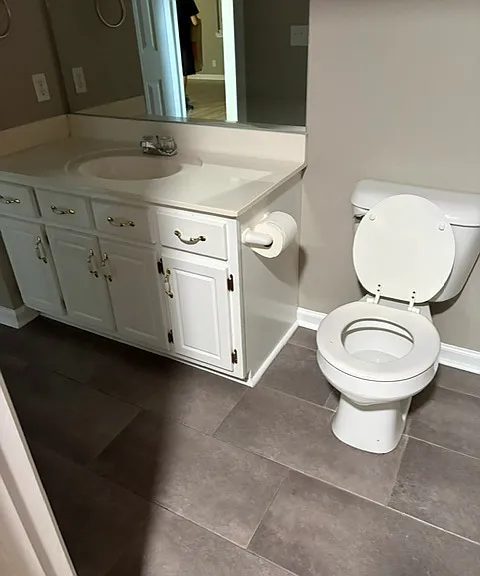 708 W Hawthorne St #10 — Photo 4