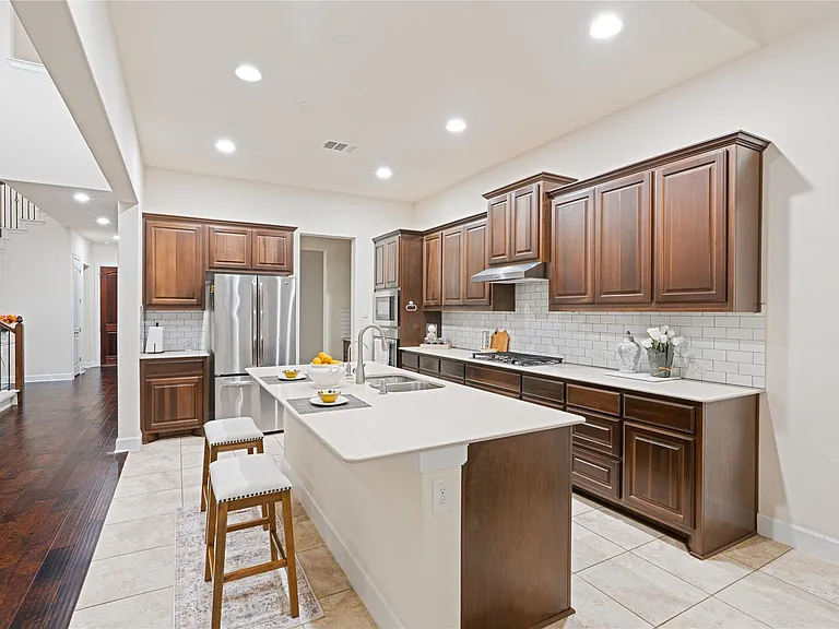 228 Lockhart Loop — Photo 13
