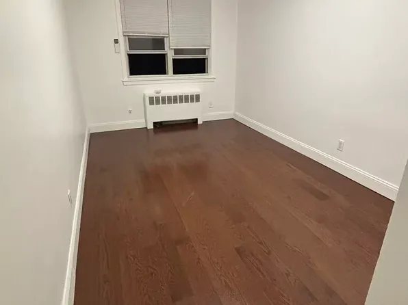 8010 165th St Floor 1, Jamaica, NY 11432