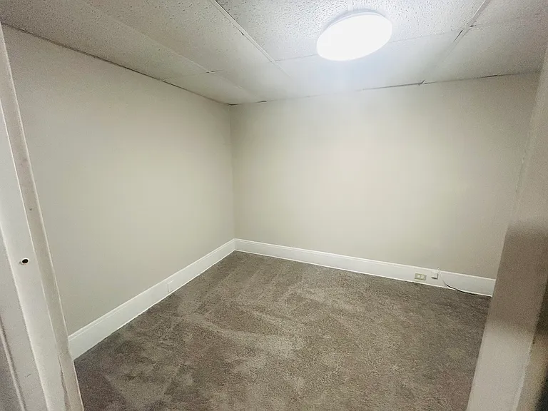6824 Kazimier Ave #UP — Photo 5