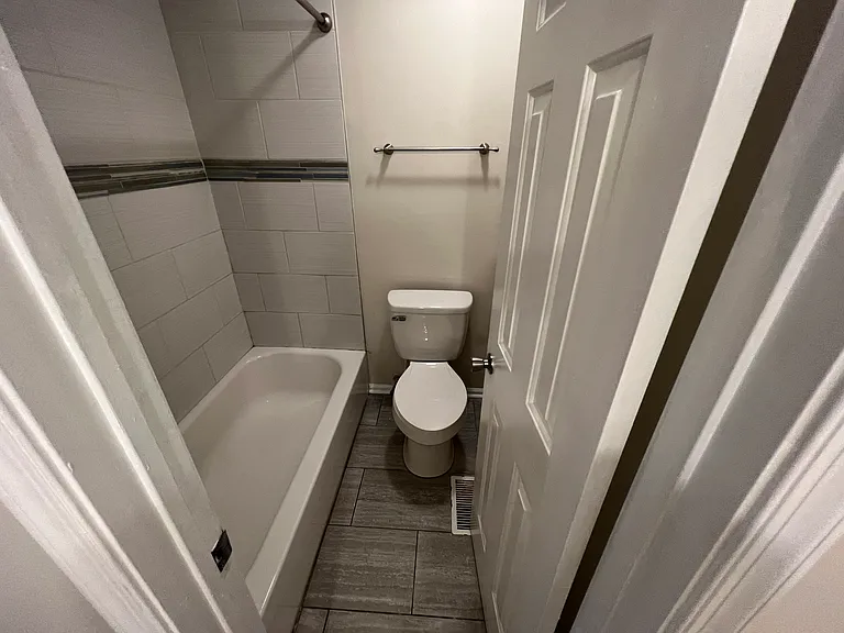 5559 Campus Dr — Photo 20