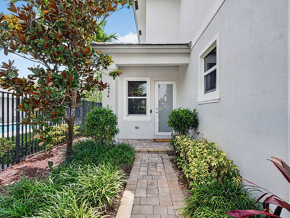 5th image of 6994 Pines Circle