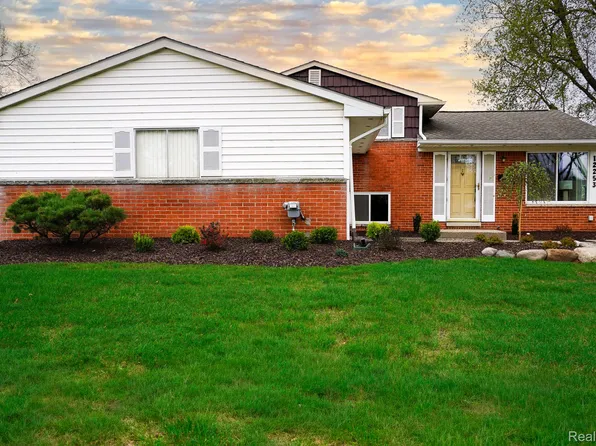 12253 Wheaton Dr, Sterling Heights, MI 48313