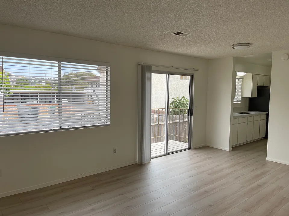 240 Aspen St #10