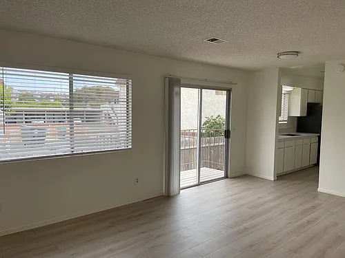 240 Aspen St #10 Photo 1
