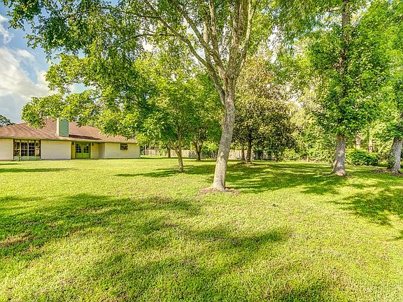 3rd image of 22843 E Oakley Dr