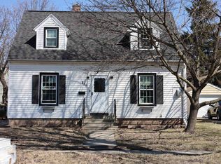 851 De Pere St, Menasha, WI 54952