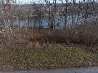 1889 Aqua Vista Dr, Lawrenceburg, IN