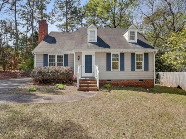 104 Stirling Ct, Knightdale, NC 27545