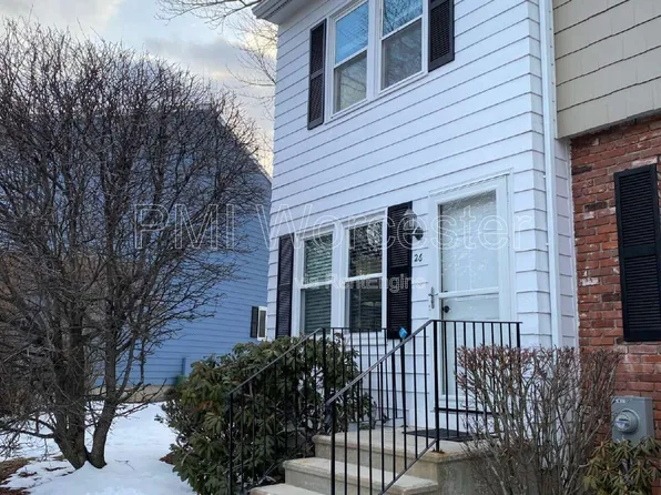 26 Mountainshire Dr, Worcester, MA 01606