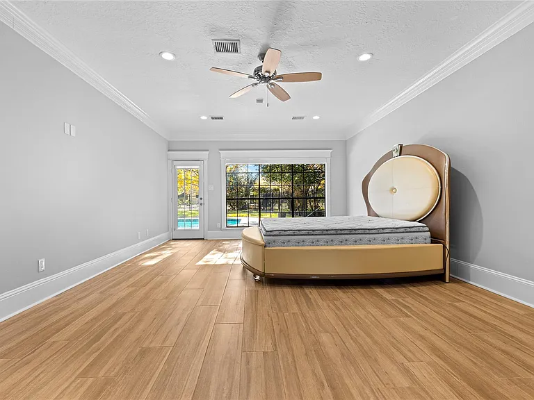 21203 Lochmere Ln — Photo 18