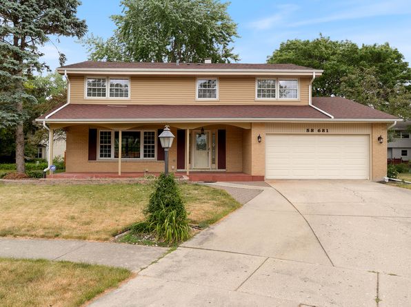5S681 Heather Ct