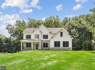 12115 Manor Rd, Glen Arm, MD 21057