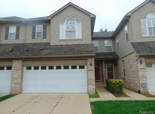 41484 Glade Rd, Canton, MI 48187