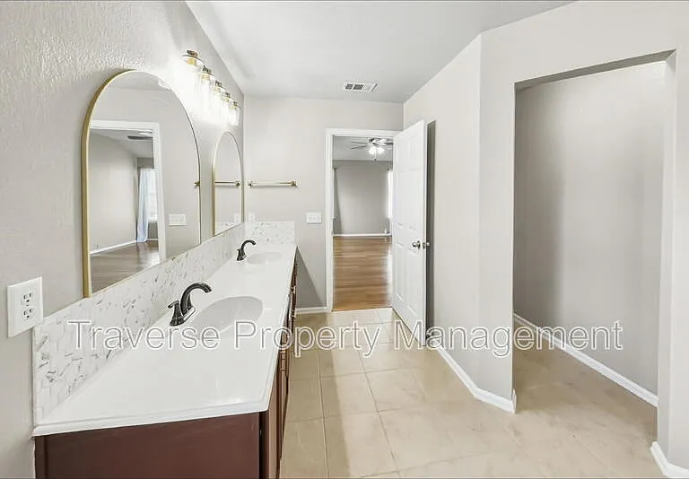 8440 Asheville Ln — Photo 12