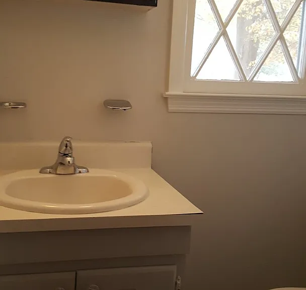 11500 Pinecroft St — Photo 3