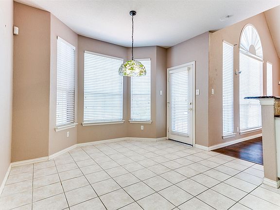5th image of 4309 Helston Dr