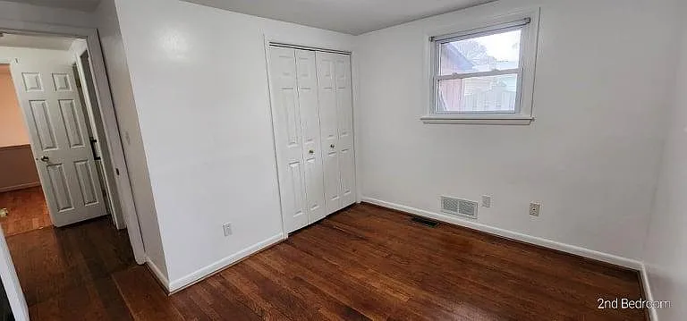 2 bed, 1300 sqft, $1,550 — Photo 2