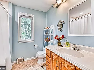 110 Hilltop Ct — Photo 17