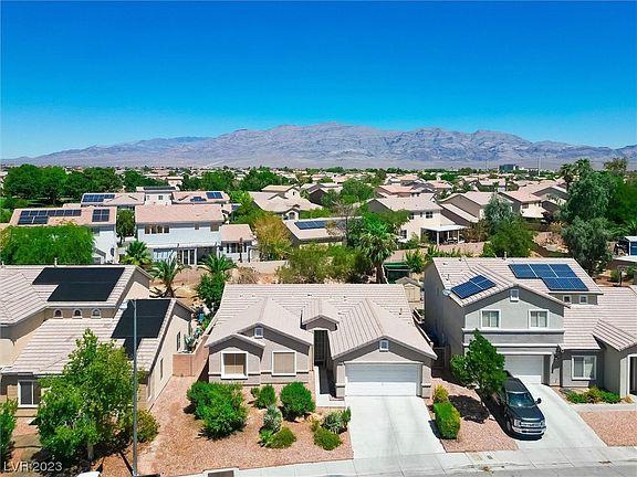 4th image of 3902 Champagne Wood Dr