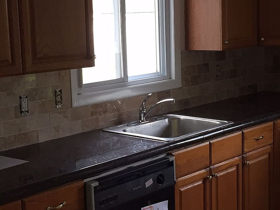 1st image of 32656 Avondale St