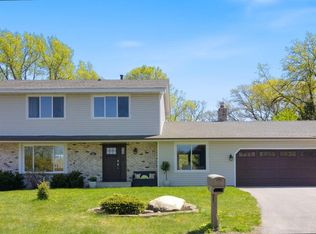 221 Burncrest Ct, Burnsville, MN 55337