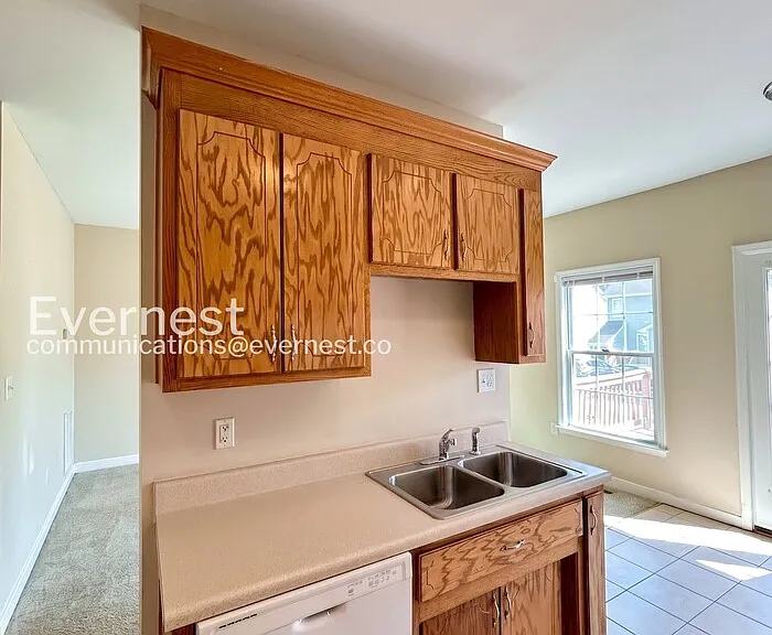1713 Jacquelin St — Photo 4