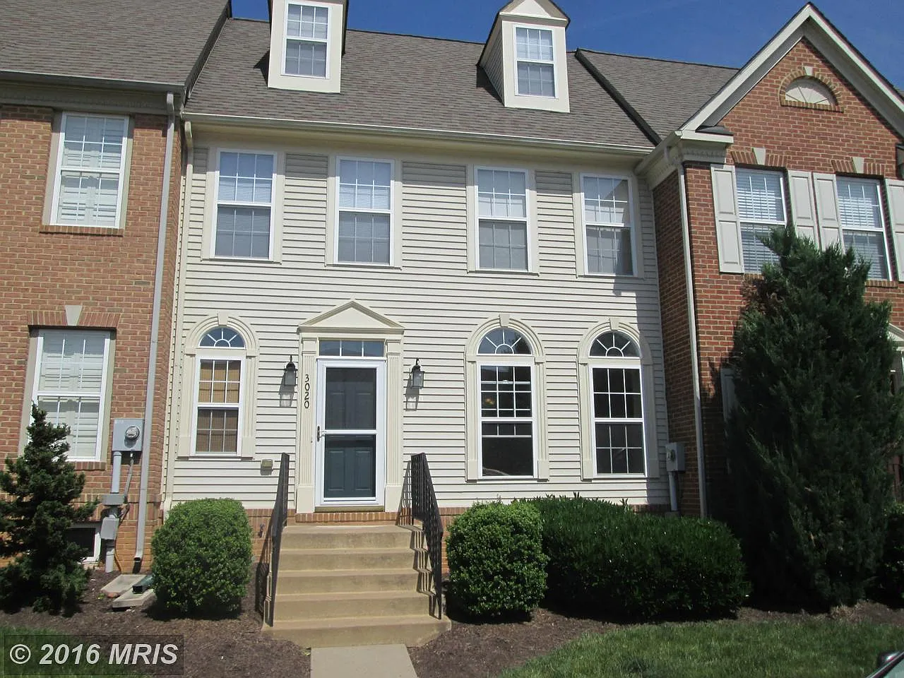 3020 Sanctuary Ln photo 1