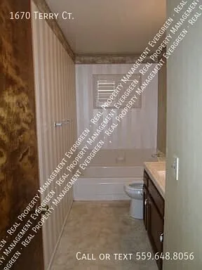 1670 Terry Ct — Photo 6