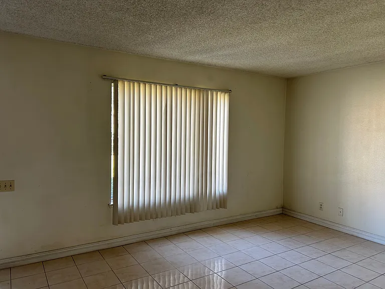 773 Windwood Dr — Photo 5