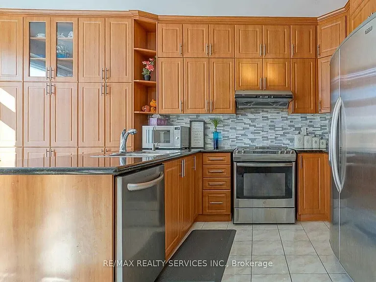 424 Sunny Meadow Blvd — Photo 5
