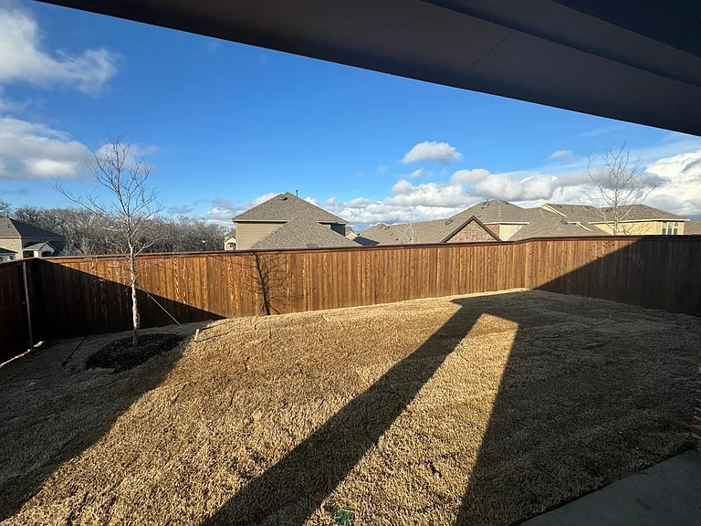 3941 Oak Creek Cir — Photo 20
