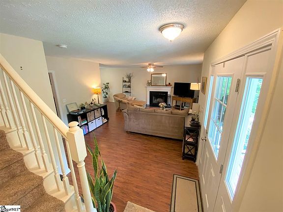 5th image of 1022 Summit Dr