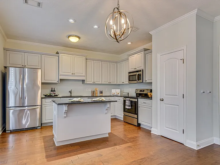 5564 Connor Dr — Photo 13