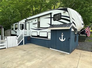 114 Sparrow Ln, New London, NC 28127