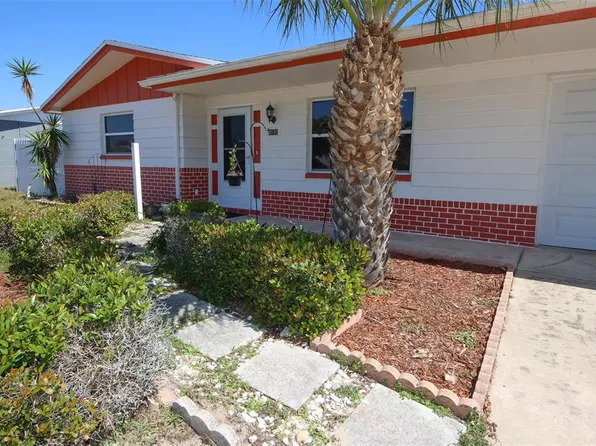 3600 Winder Dr, Holiday, FL 34691