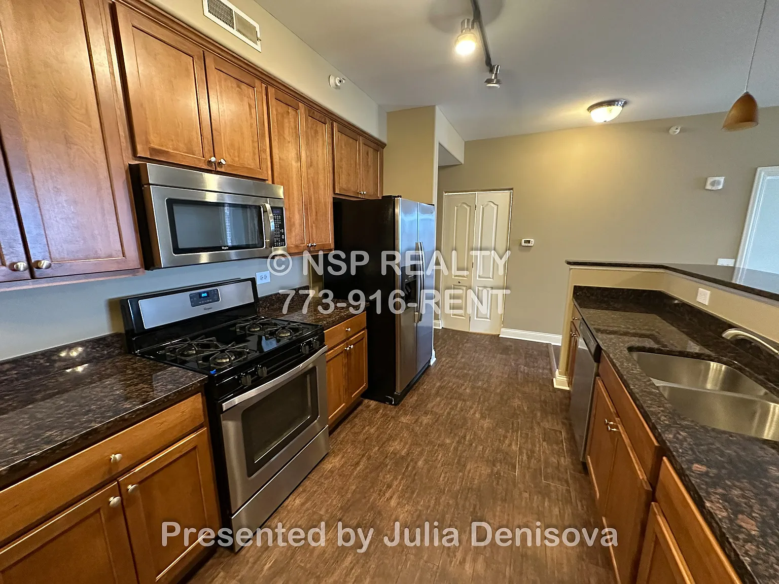 2 bed, 1.5 bath, 1500 sqft, $2,400 — Photo 1